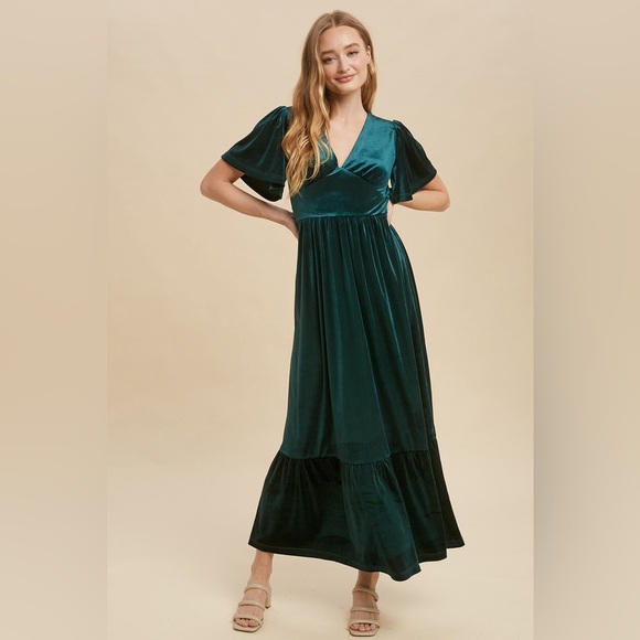 Emerald Babydoll Bodice Short Sleeve Velvet Maxi Dress - Picture 3 of 7